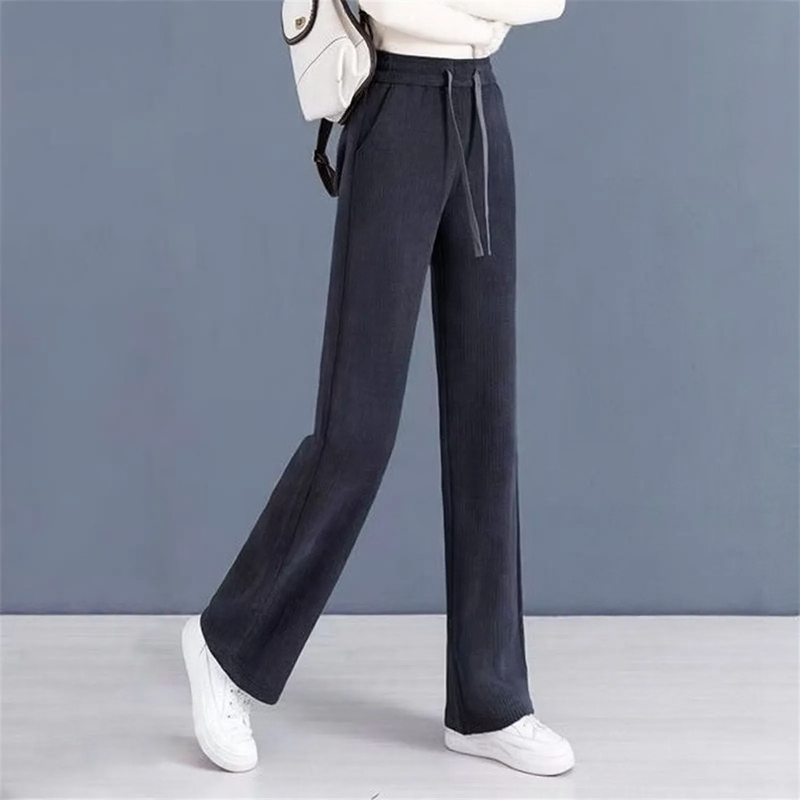 Women's corduroy pants with wide leg and drape