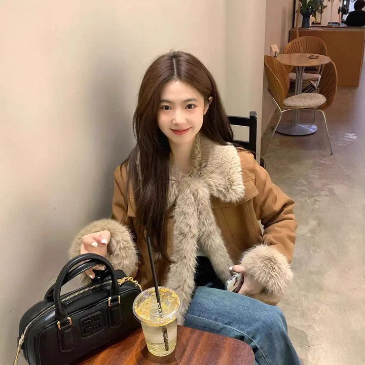 Padded jacket with contrast details