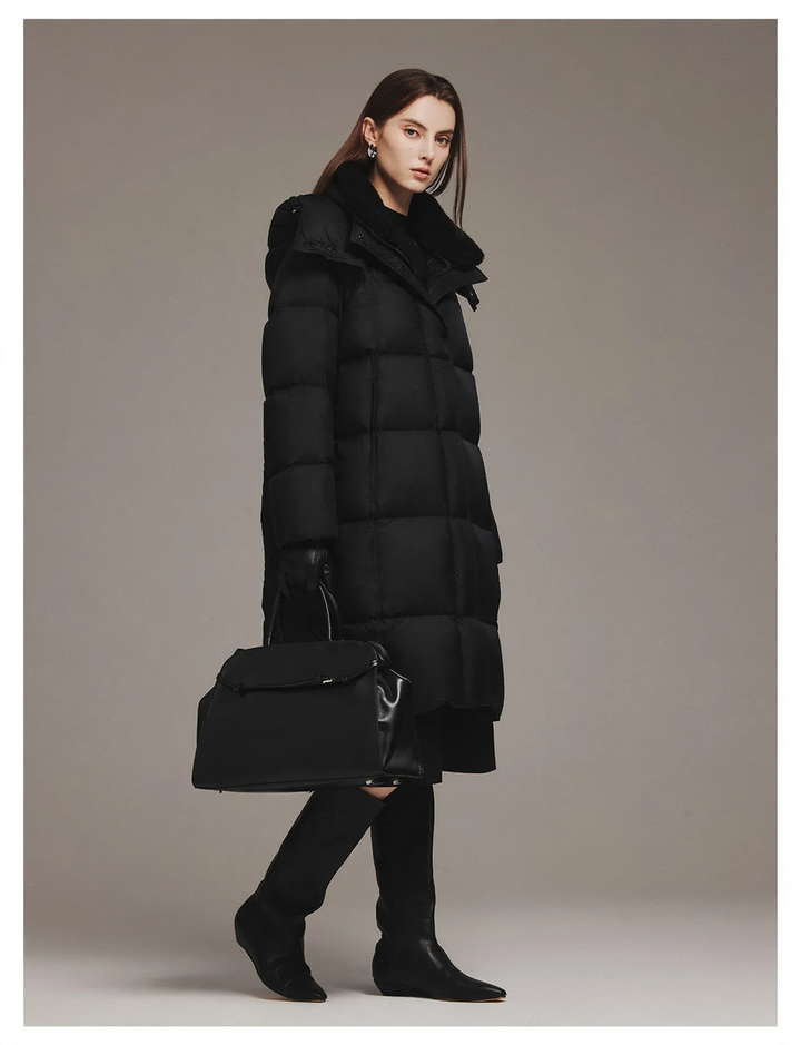 Women’s down coat, mid-length, with lamb fur collar