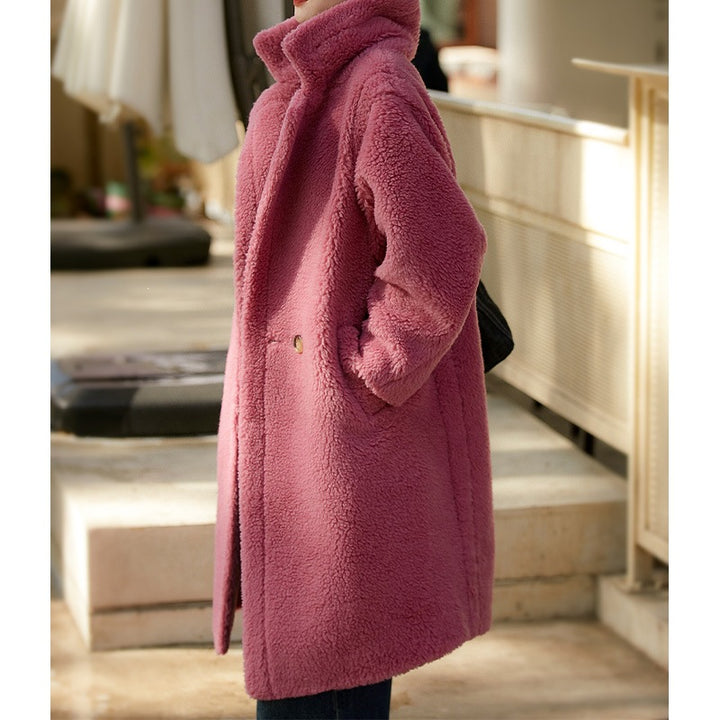 High-quality women's coat made of virgin wool and camel hair