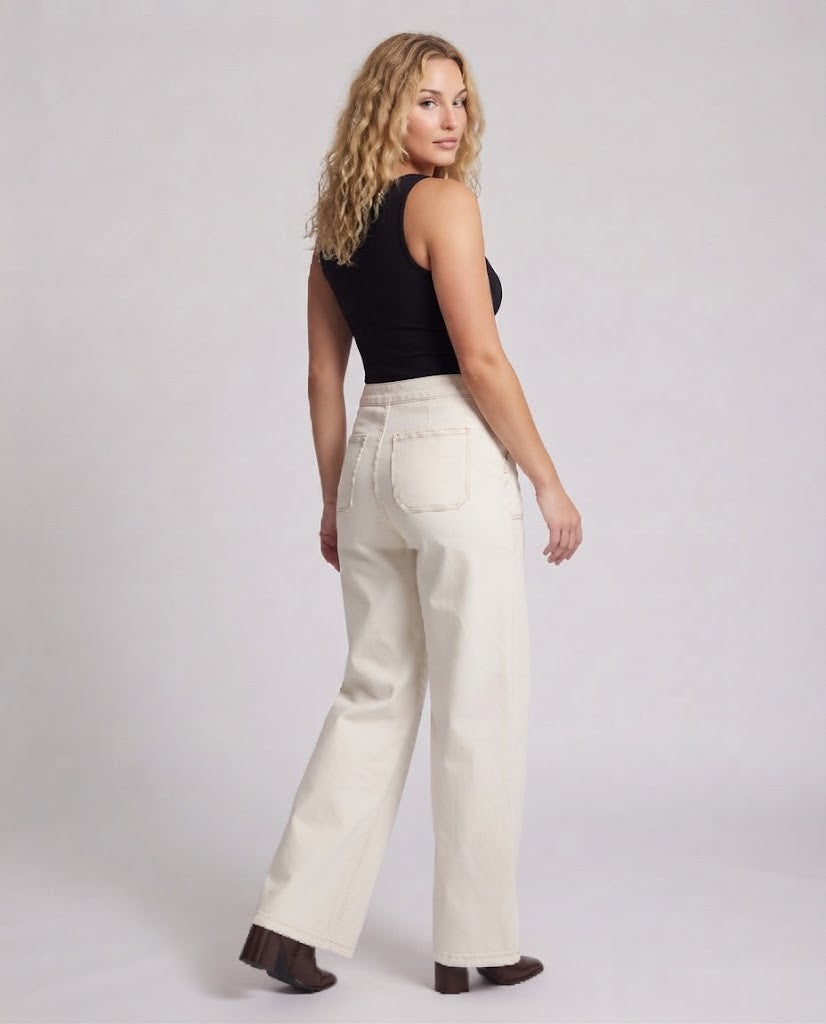 Women's wide high-waisted denim pants with extra wide leg and patch pockets Mune Fashion