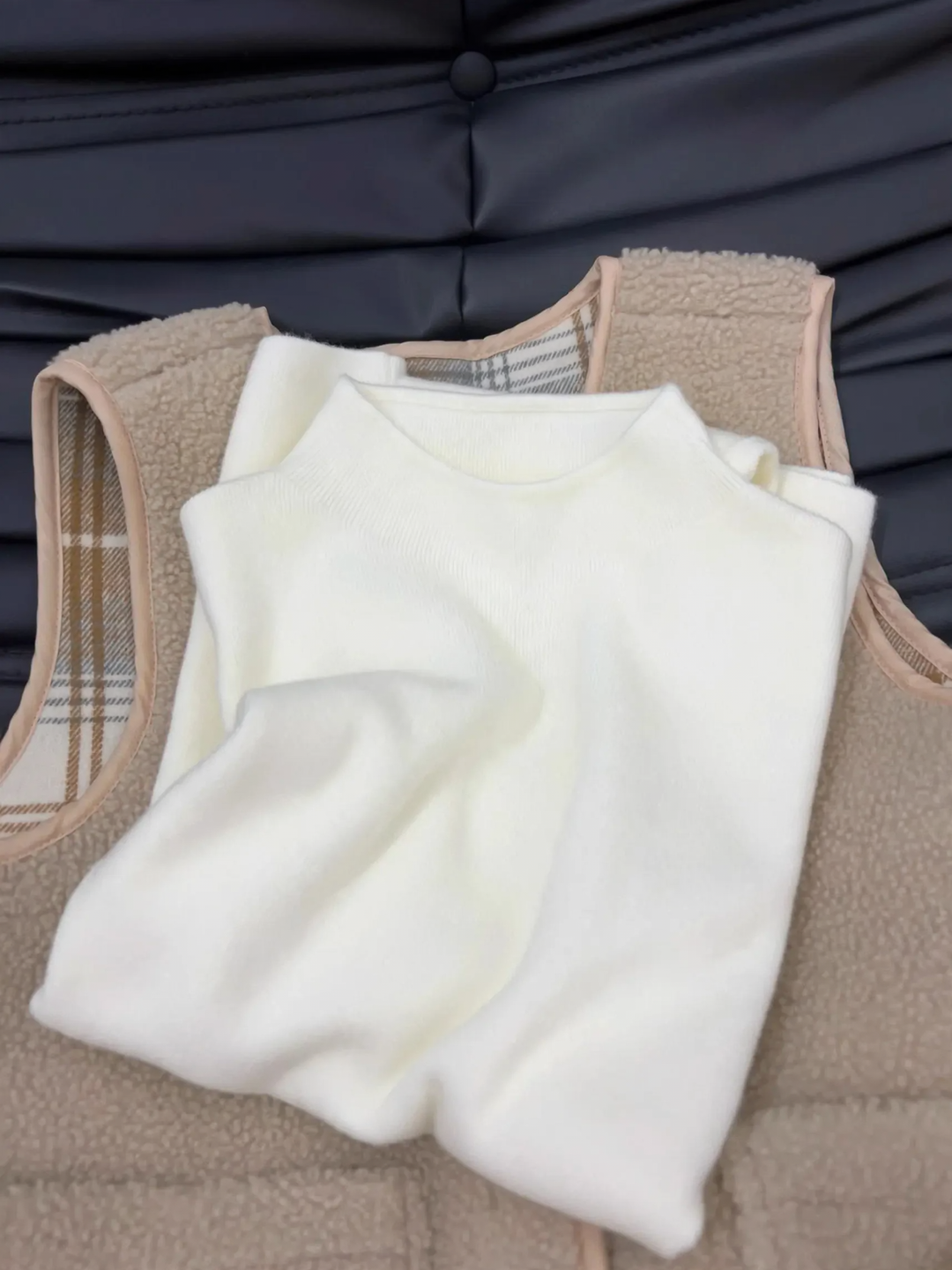 Ladies knit pullover, standing collar, soft