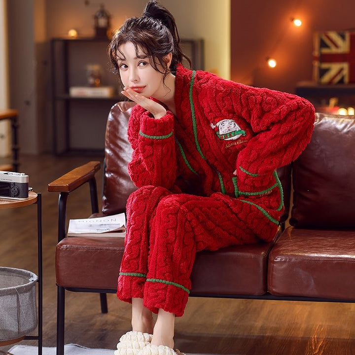 Women's flannel pajama set with Christmas collar, insulated