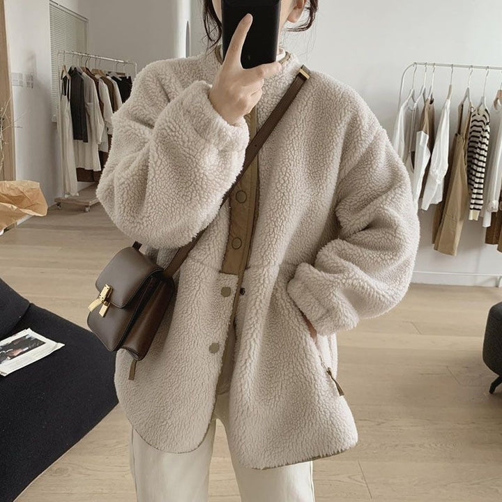 Lamb fleece coat, stand-up collar, with tie belt