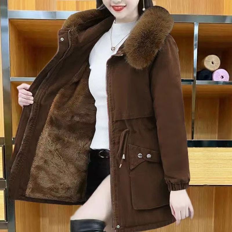 Women’s parka, mid-length, with lambswool lining and padding