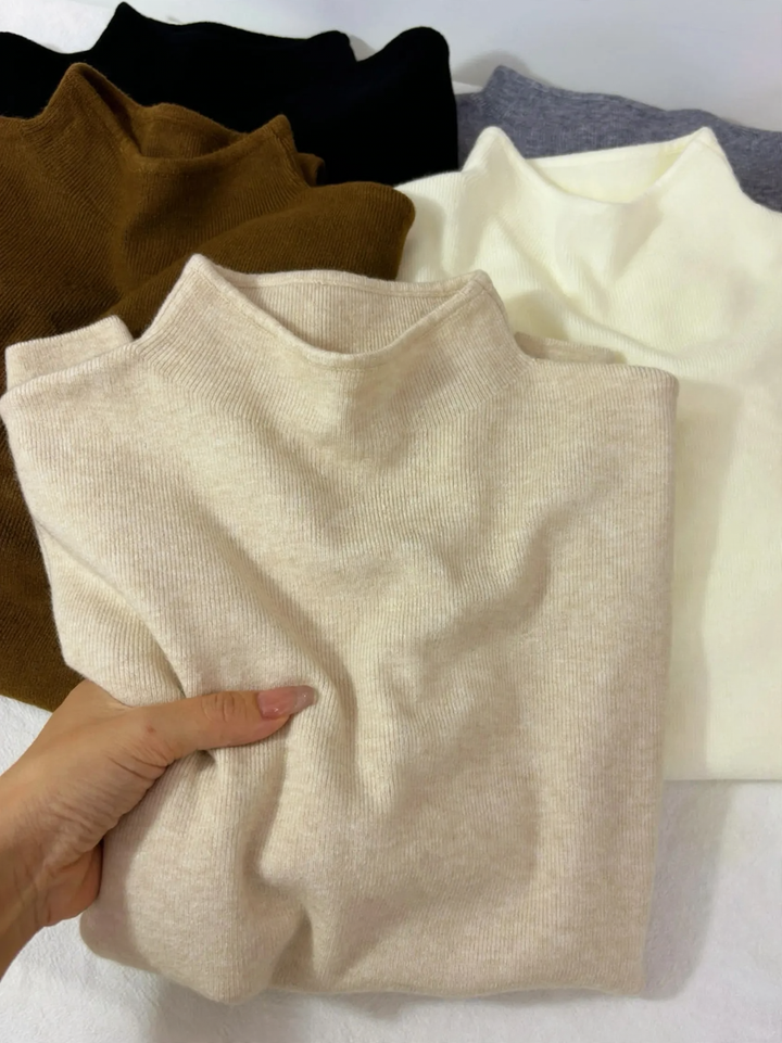 Women's knitted sweater with small stand-up collar