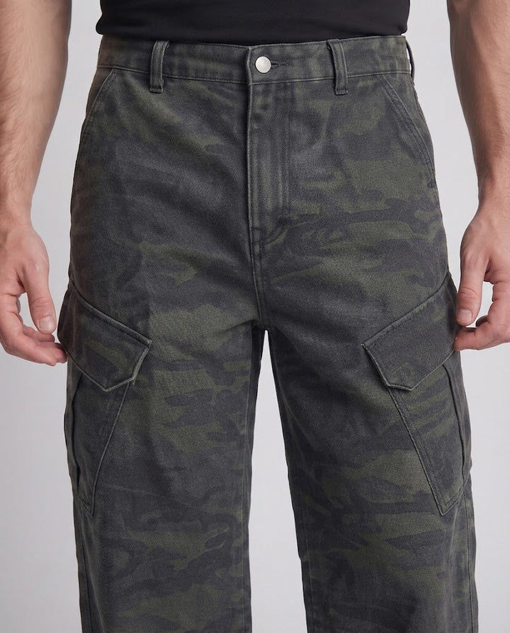Men's Loose-Fitting Camouflage Cargo Palazzo Pants with Extra Wide Leg and Multiple Flap Pockets Mune Fashion