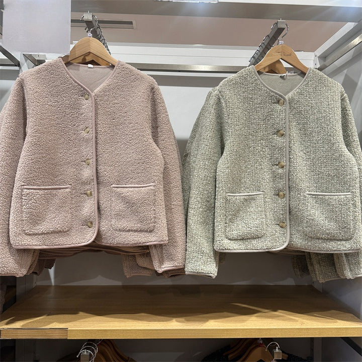 Women's cardigan made of lambskin imitation and fleece
