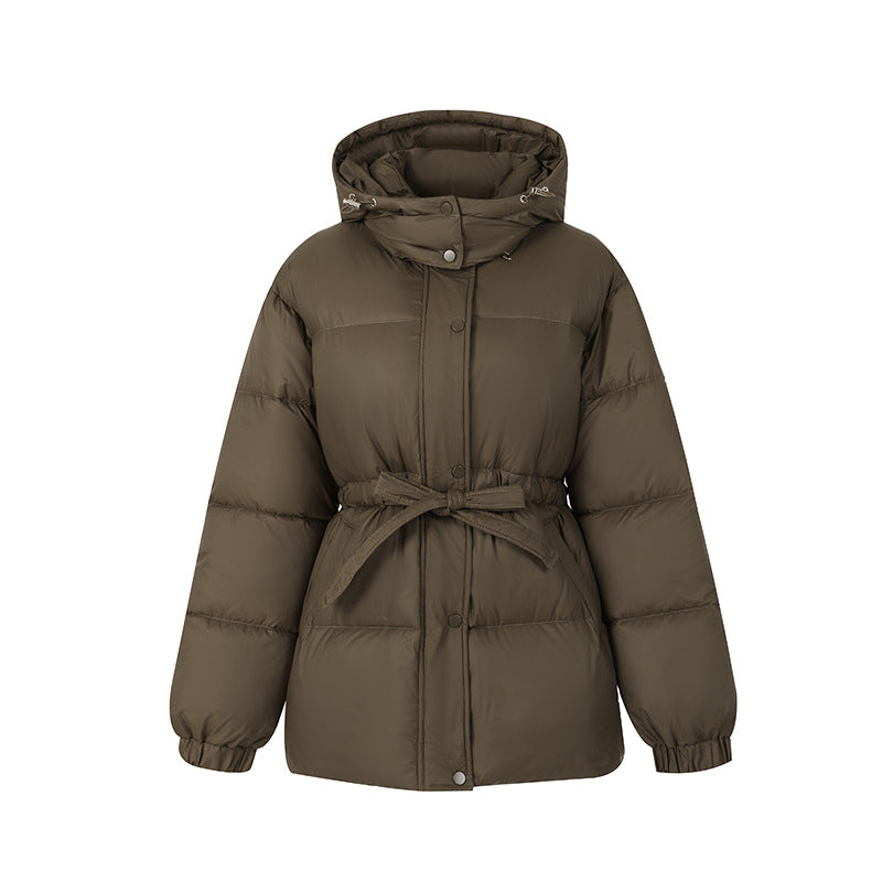 Loose, padded women's coat with waist definition