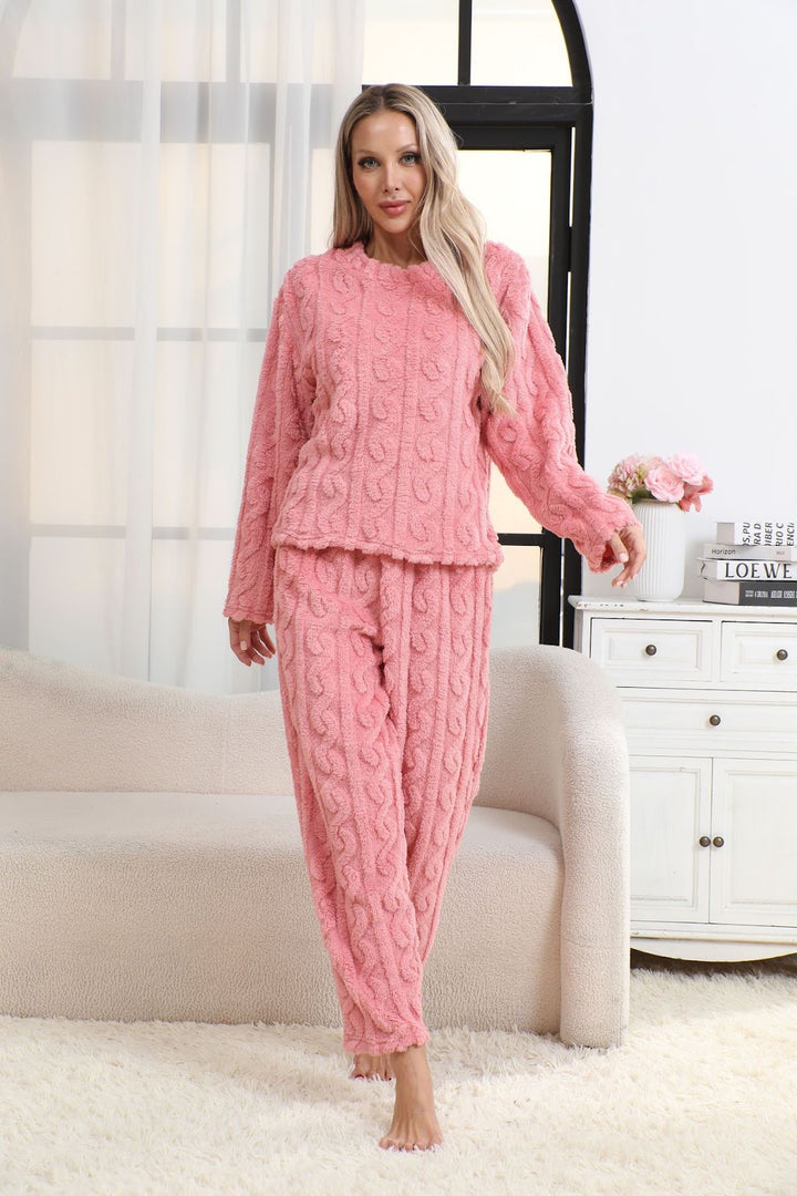 Women's flannel pajamas set, simple and modern
