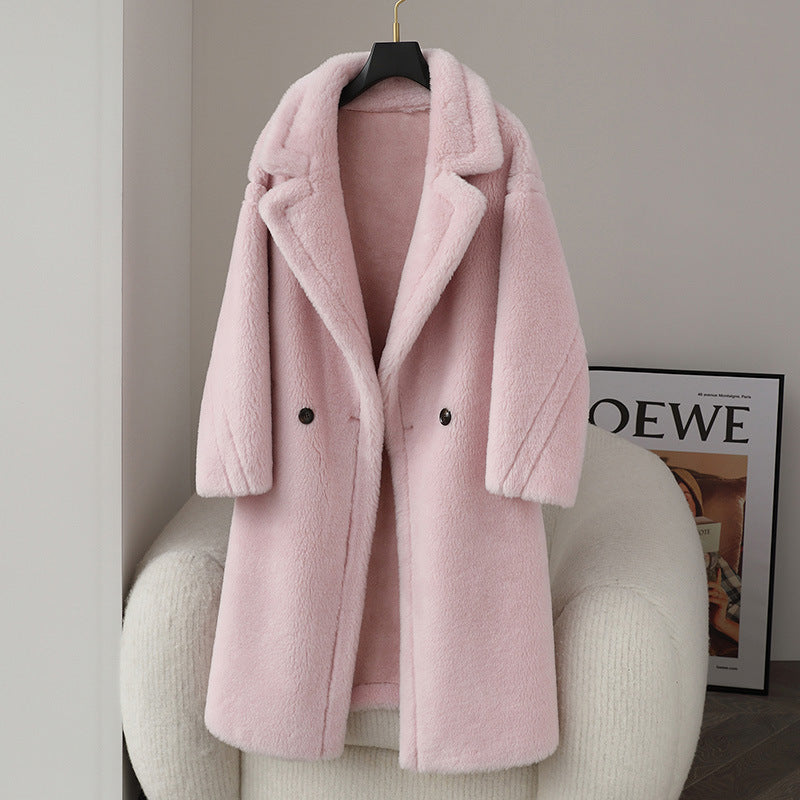 Relaxed women's winter coat made of virgin wool