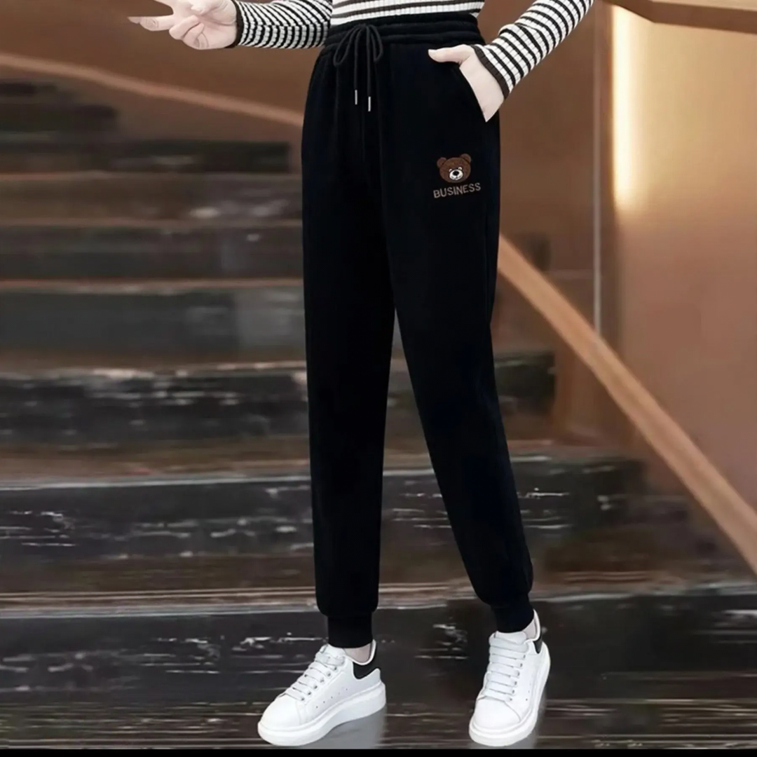 Padded women's corduroy joggers with cuffs