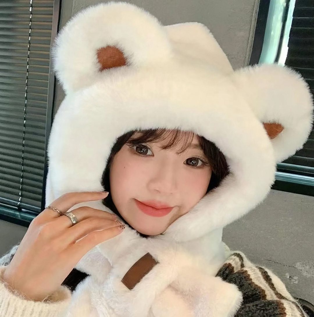 Plush hat with scarf, bear motif, lined
