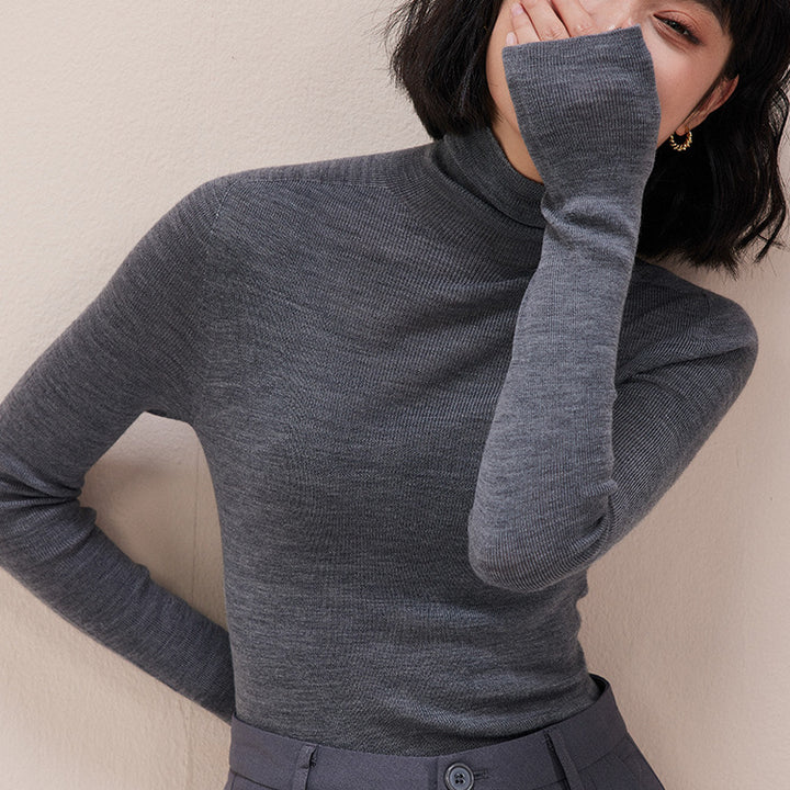 Ladies' wool sweater with stand-up collar, 100% wool