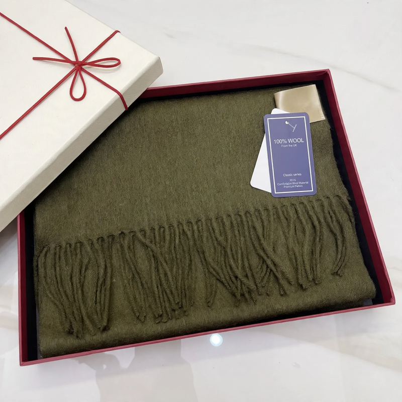 Wool scarf made of 100% wool with fringes, 180x30cm