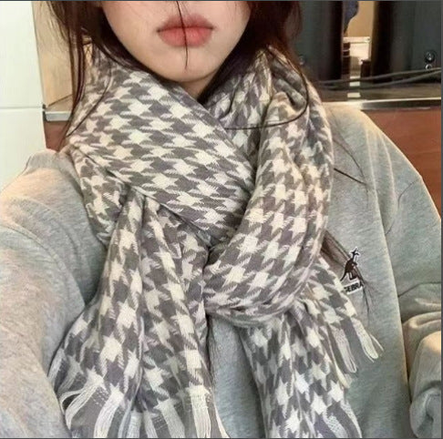 Women’s wool scarf in various colors