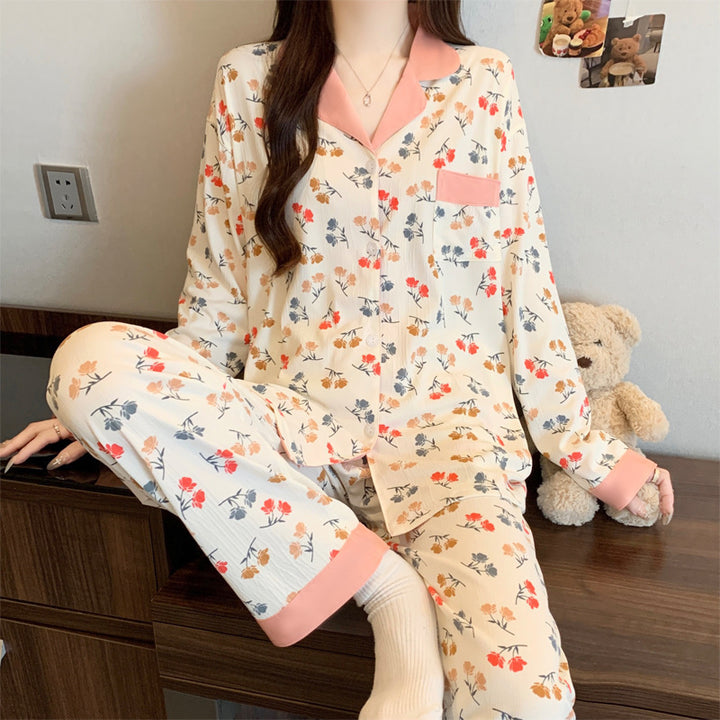 Women's pajamas, long-sleeved, with deer print