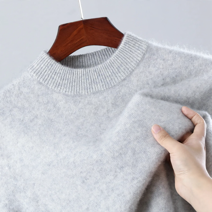 Men's wool pullover, stand-up collar, loose fit