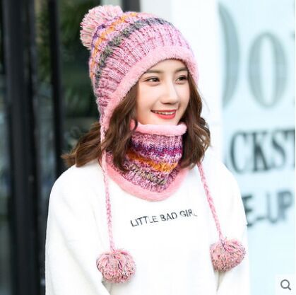 Knitted hat and scarf set