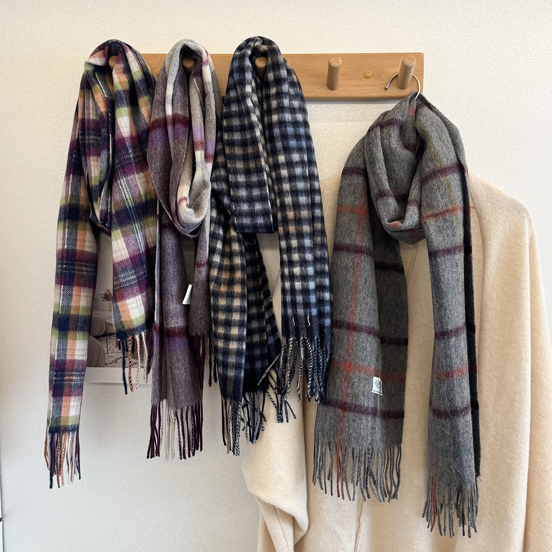 Wool scarf with check pattern, 100% wool, 165x30 cm