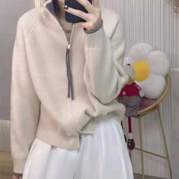 Women's cardigan with zipper and color block design