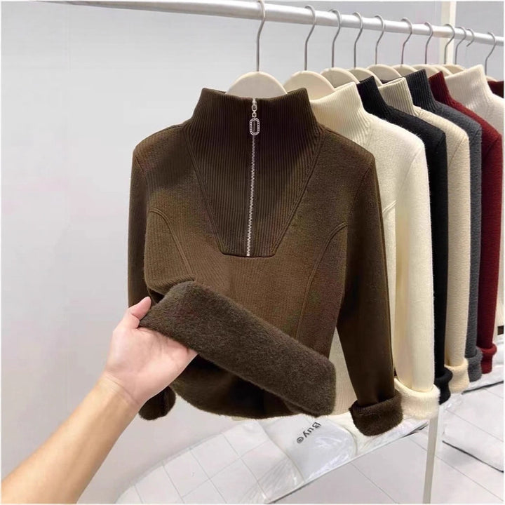 Ladies' sweater with stand-up collar and fleece lining