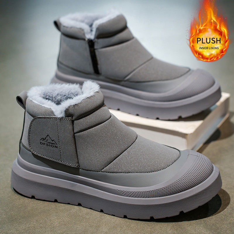 Insulated men's winter boots, water-repellent, mid-high shaft