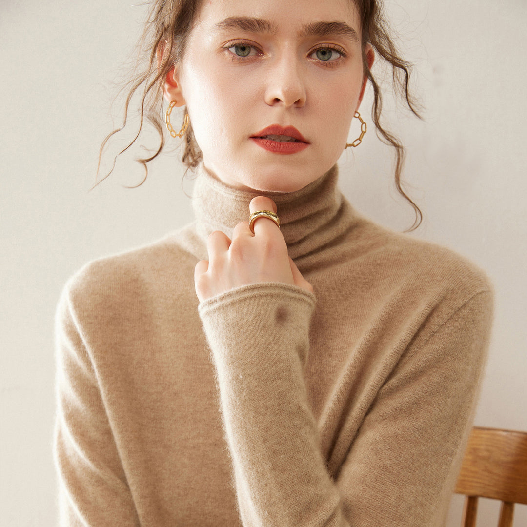Soft cashmere sweater with stand-up collar