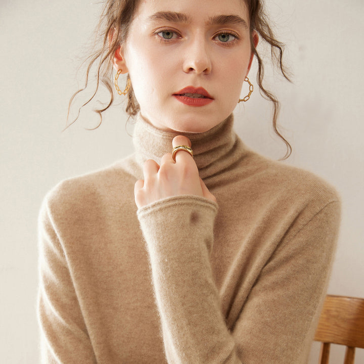 Soft cashmere sweater with stand-up collar