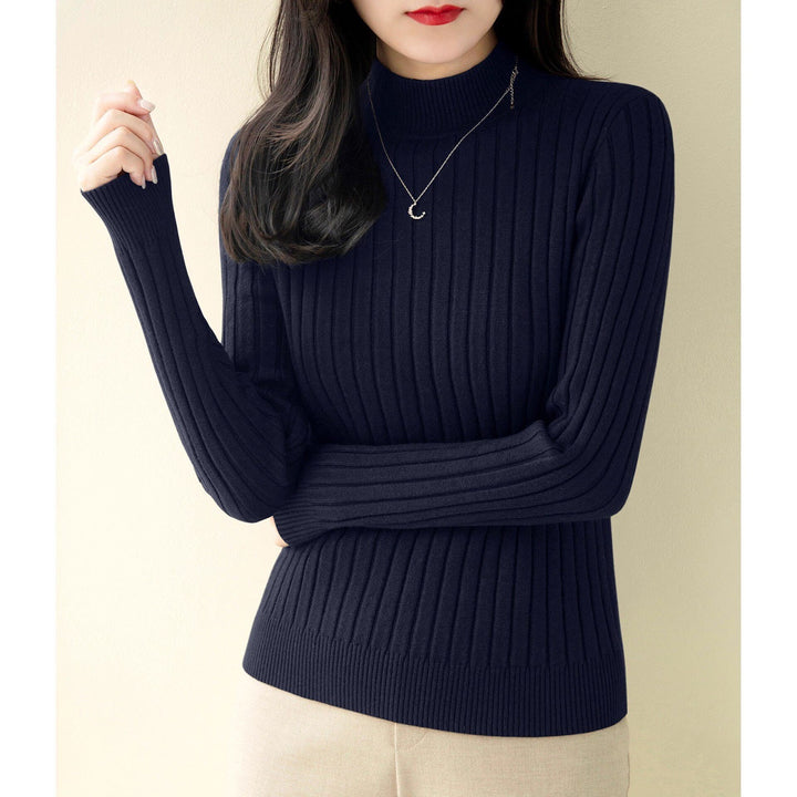 Women's knitted sweater with half standing collar, fitted