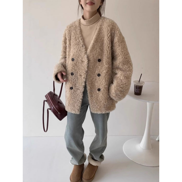 Women’s wool coat, 100% sheep wool, V-neck
