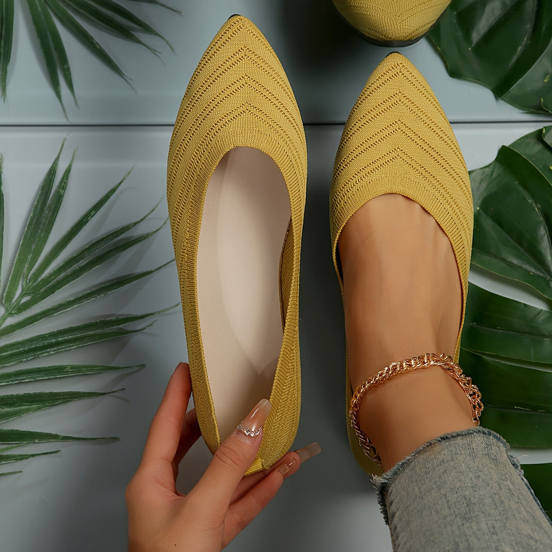 Comfortable flat shoes for women