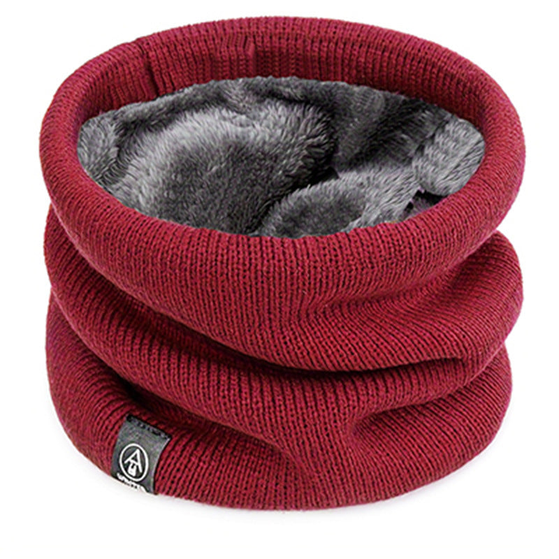 Knitted tubular scarf, lined
