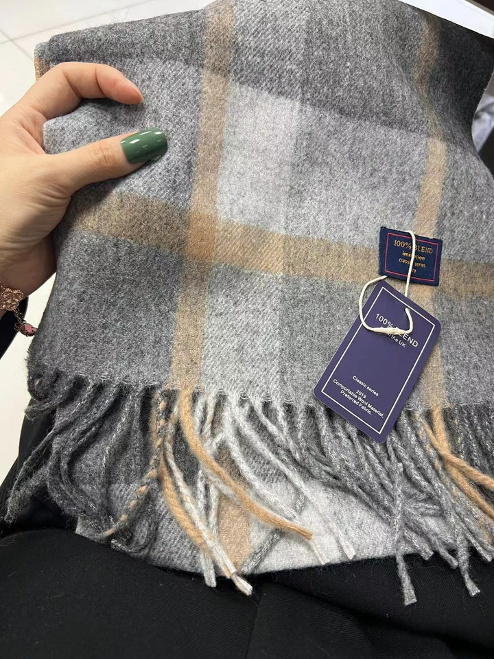 Classic checked scarf made of cashmere imitation, 180x32 cm
