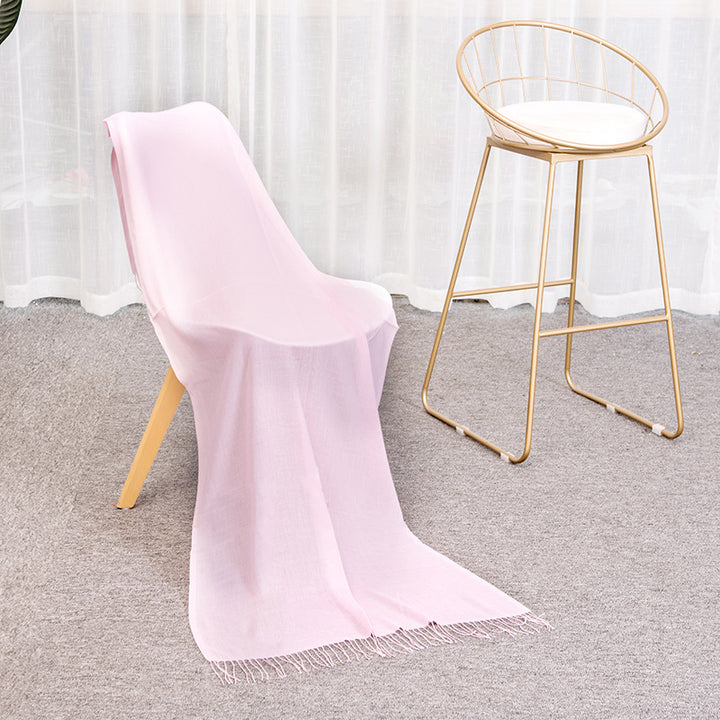 Thick scarf in cashmere look with fringes