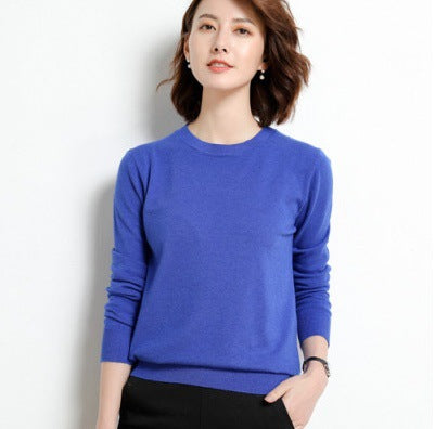 Women’s knitted sweater, stand-up collar, loose fit