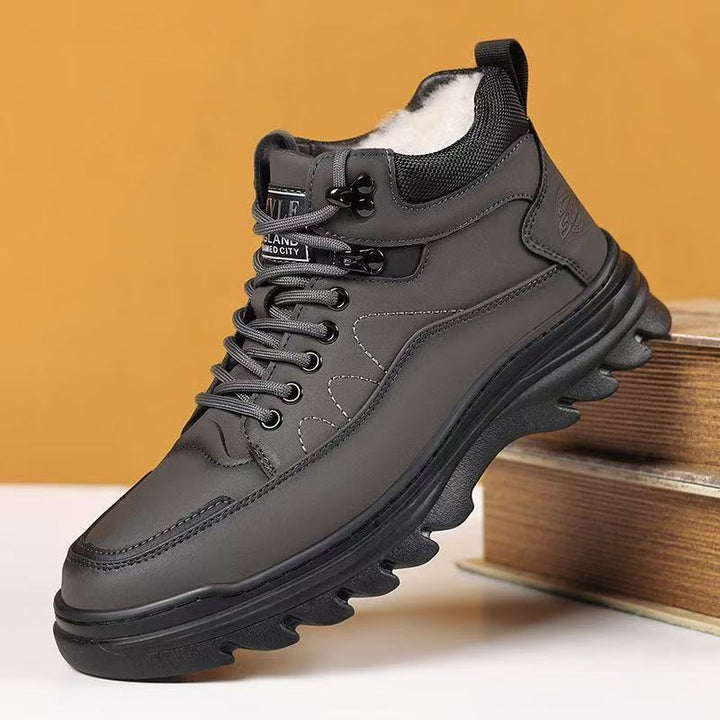 Padded men's winter boots, slip-resistant, warm