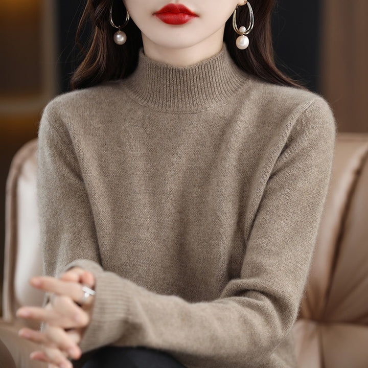 Women's wool pullover with stand-up collar and ribbed texture
