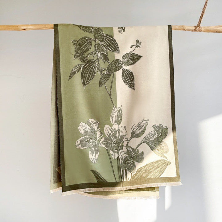 Thick scarf in ethnic style, 185x65cm