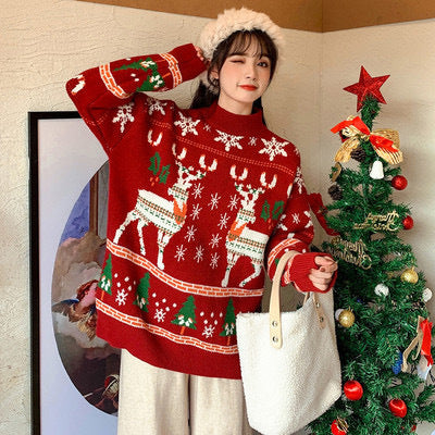 Women's Christmas sweater with reindeer motif