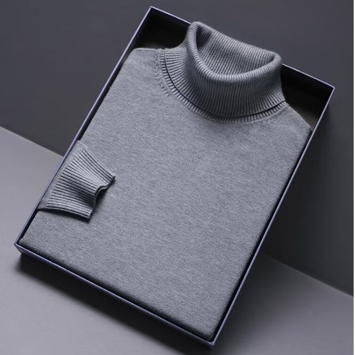Men's wool sweater with roll neck, plain and warm