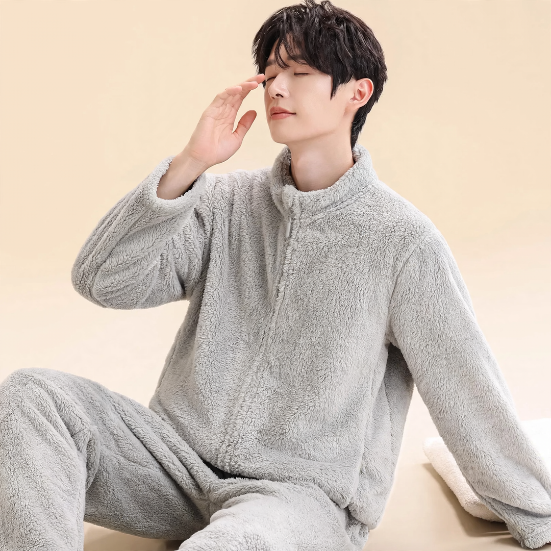 Men's pajama set made of coral fleece, lined, with zipper