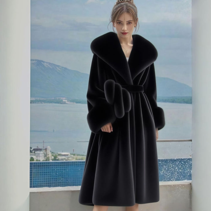 Long women's coat with faux fur collar
