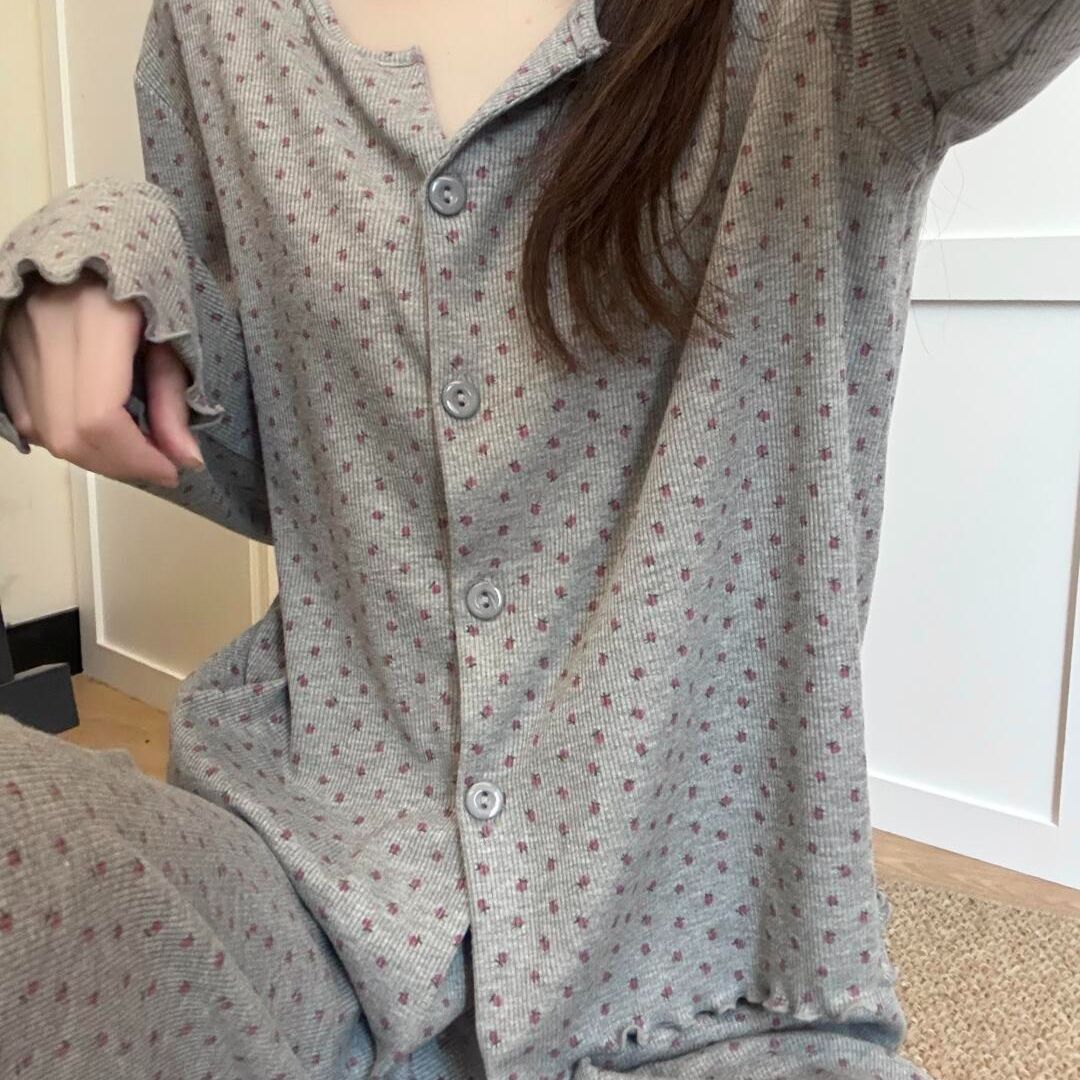 Women's Pajama Set, floral, long-sleeved, buttoned