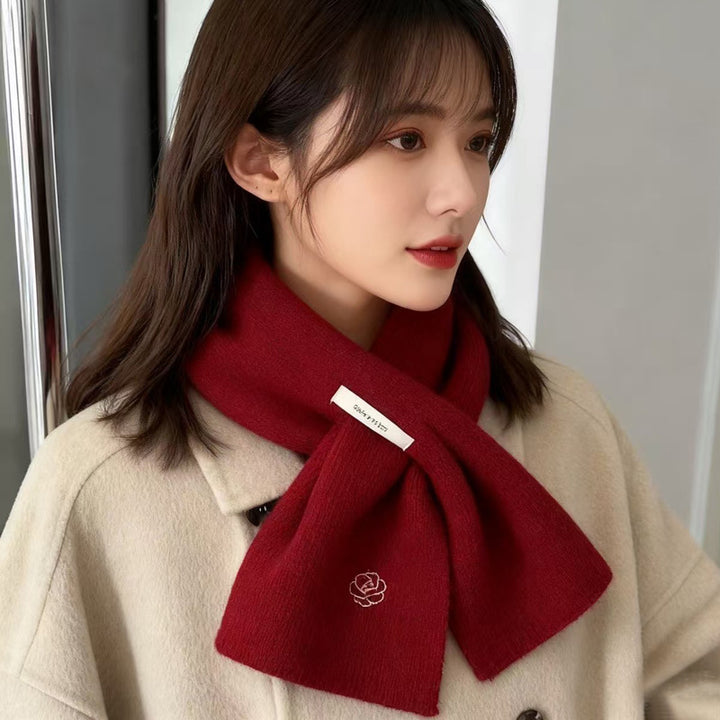 Knit scarf made of 100% wool