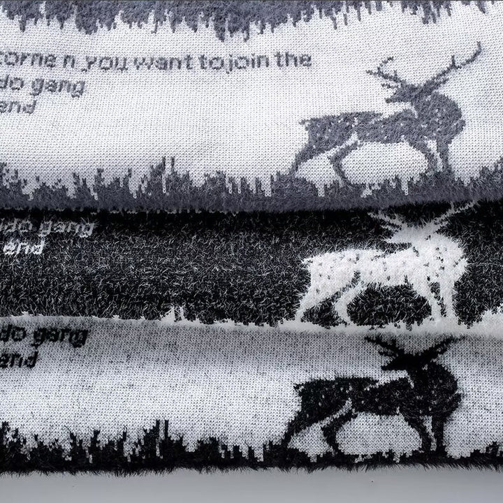 Men's knitted sweater with reindeer motif and stand-up collar
