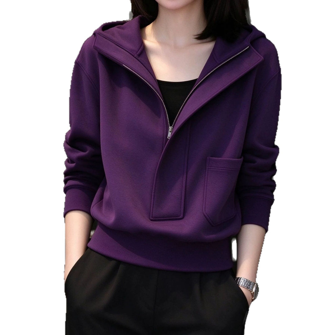 Ladies sweatshirt with stand-up collar and half zipper