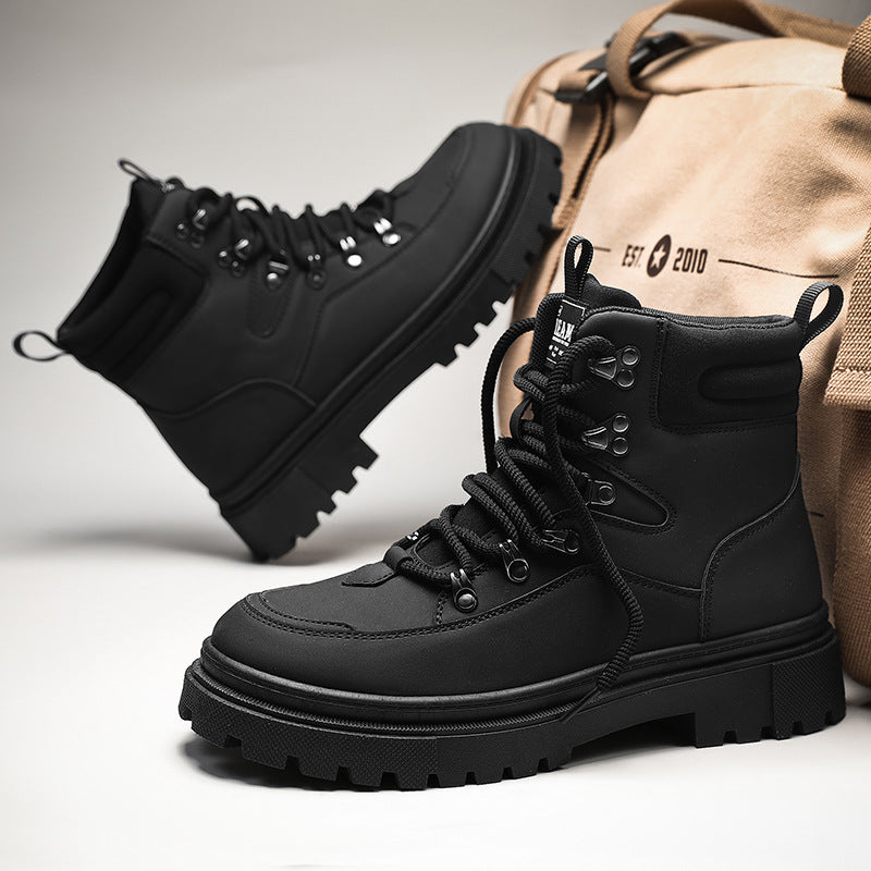 Robust men's winter boots with warm lining