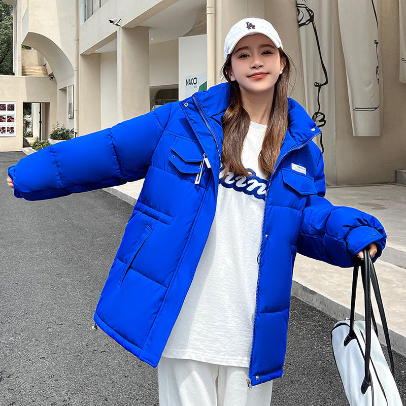 Short women's winter jacket in fashionable design