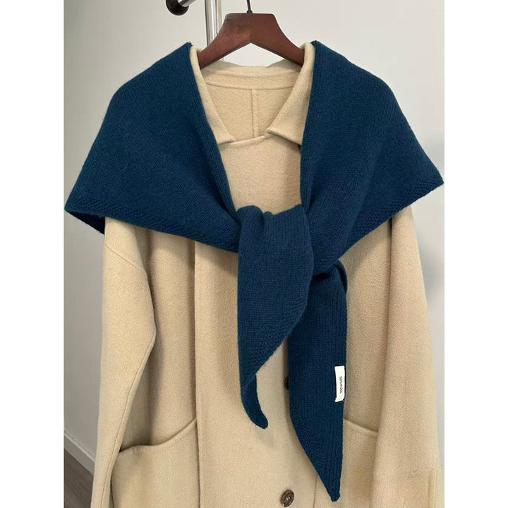 Triangle scarf made of wool and cashmere